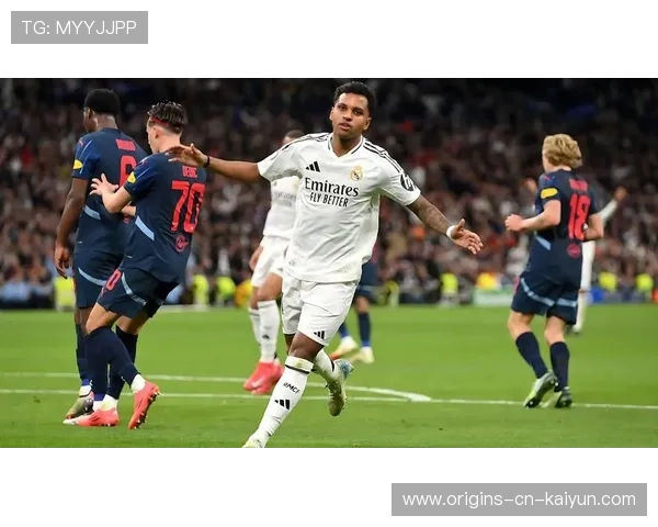 皇家马德里边路拉开宽度，罗德里戈获得一对一