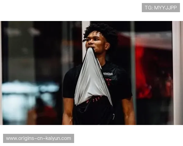 断崖式下滑?明星大前锋连续三场个位数得分 断崖式下滑?明星大前锋连续三场个位数得分